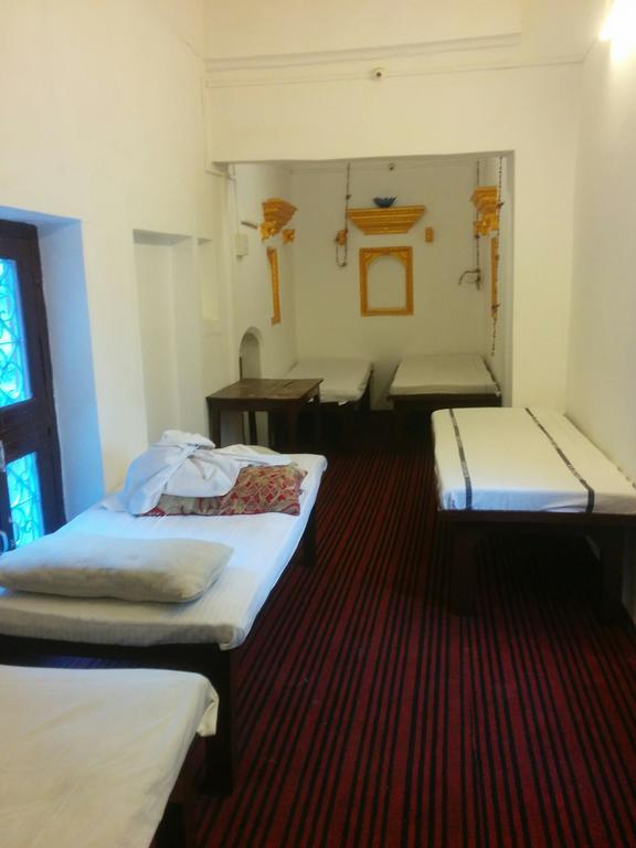 Kanha Paying Guest House Benares Buitenkant foto