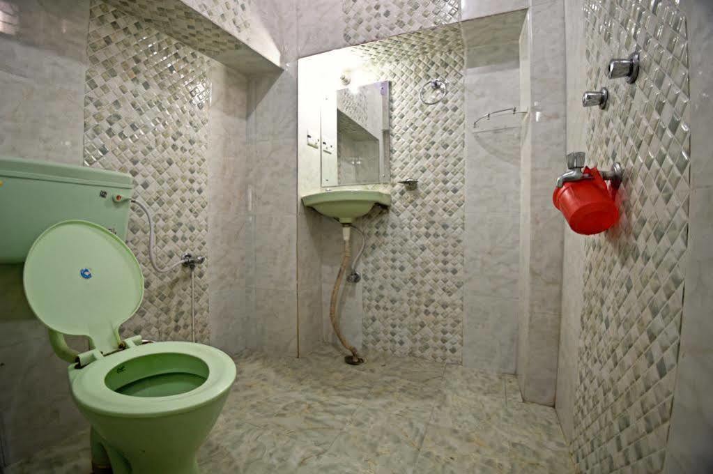 Kanha Paying Guest House Benares Buitenkant foto
