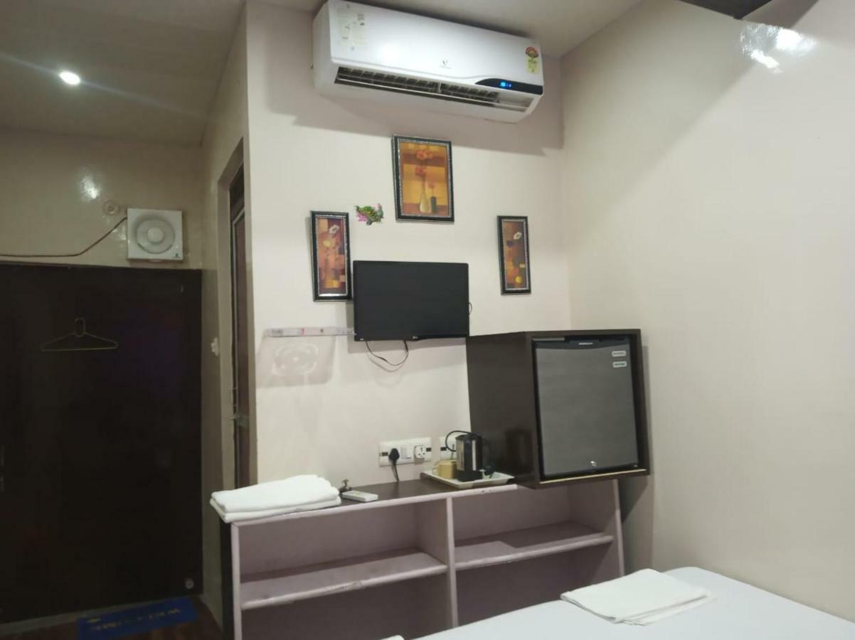 Kanha Paying Guest House Benares Buitenkant foto