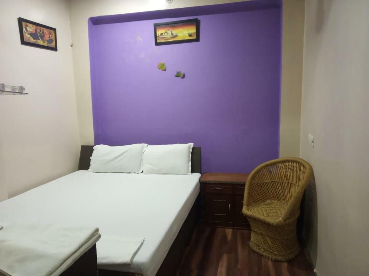 Kanha Paying Guest House Benares Buitenkant foto