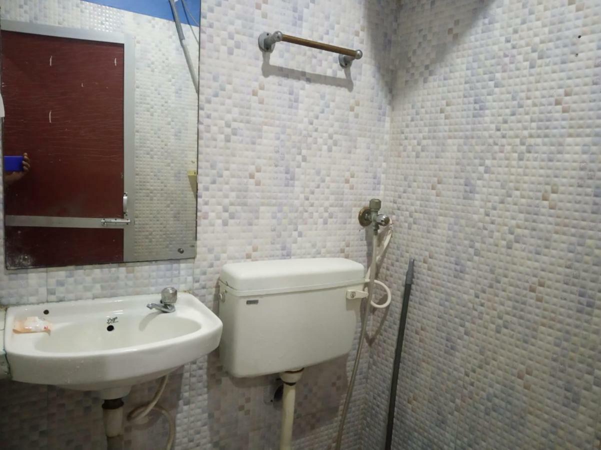 Kanha Paying Guest House Benares Buitenkant foto